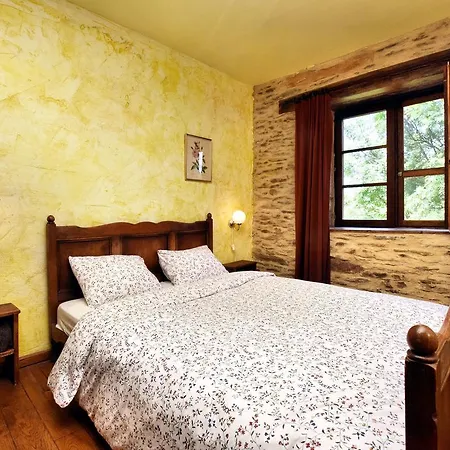 Provincial Holiday Home With Garden In Gouvy * Cherain