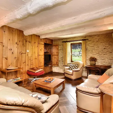 Provincial Holiday Home With Garden In Gouvy Cherain